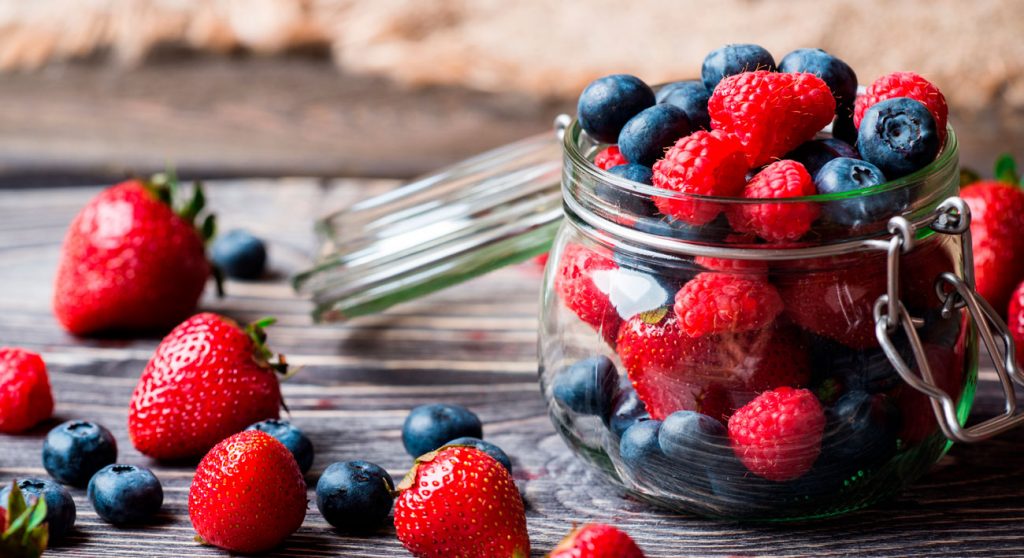 frutos rojos ricos en antioxidantes